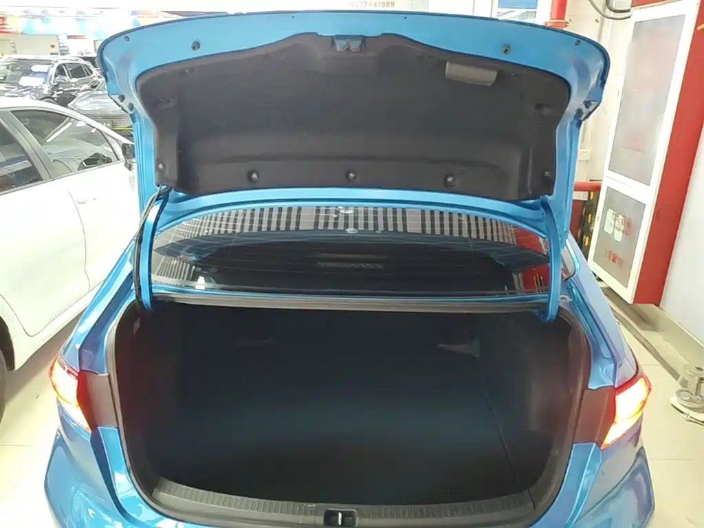 Toyota Levin 2019 Hybrid 1.8H E-CVT Luxury Edition China VI фото 19