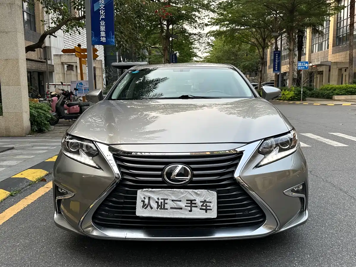 Lexus ES 2015 200 Elite Edition фото 2