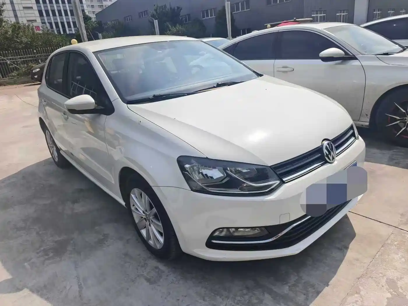 Volkswagen Polo 2014 1.4L Manual Comfort Edition фото 3