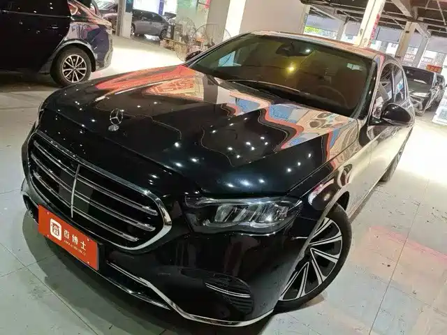 Mercedes-Benz E-Class 2024