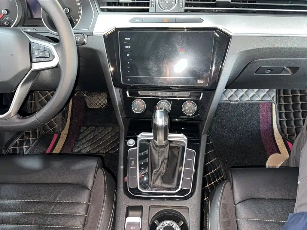 Volkswagen Magotan 2020 280TSI DSG Comfort фото 5