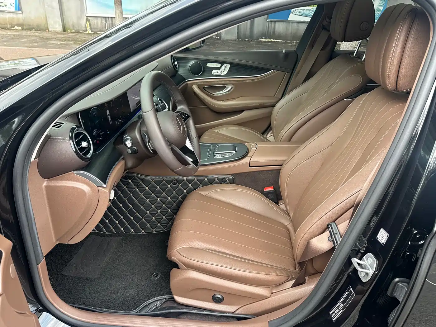 Mercedes-Benz E-Class 2023 E 300 L Fashion фото 7