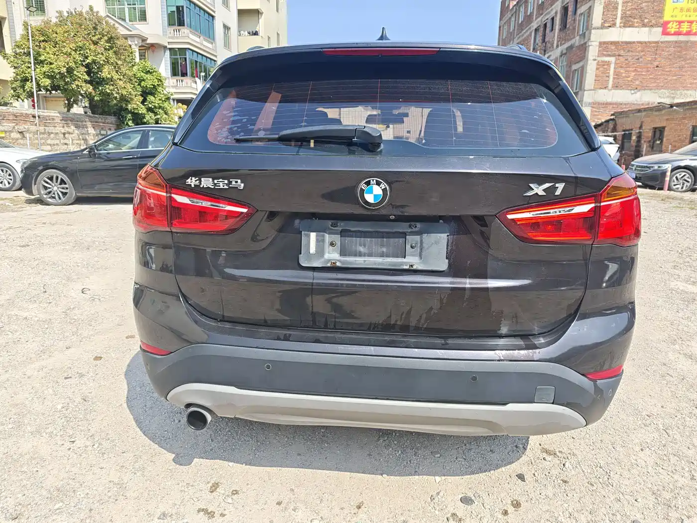 BMW X1 2016 sDrive18Li Premium Model фото 4