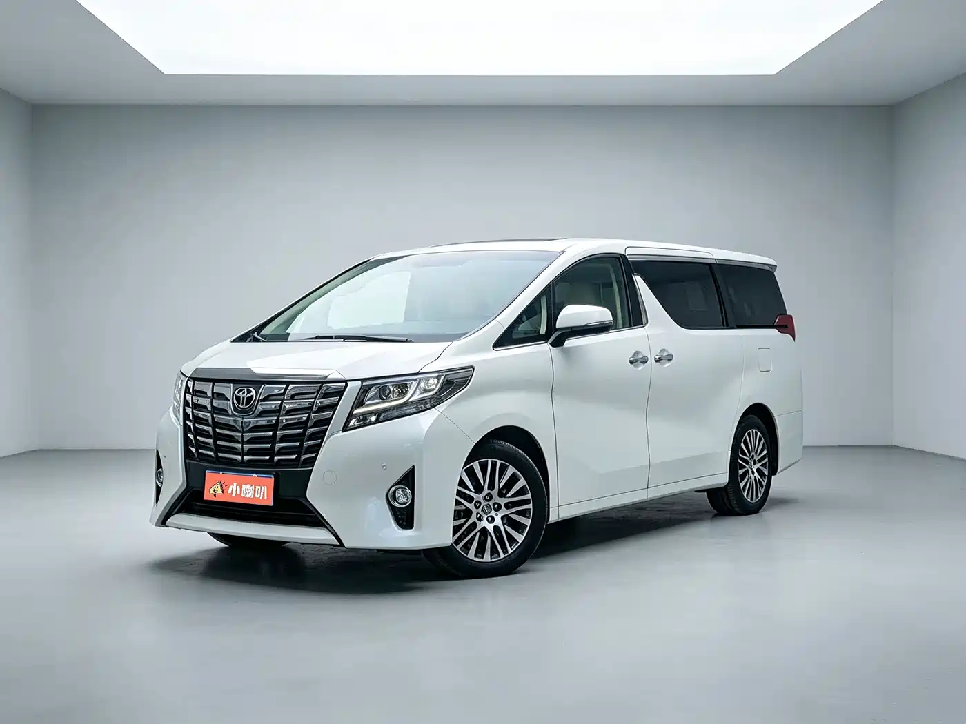 Photo 1 - Toyota Alphard