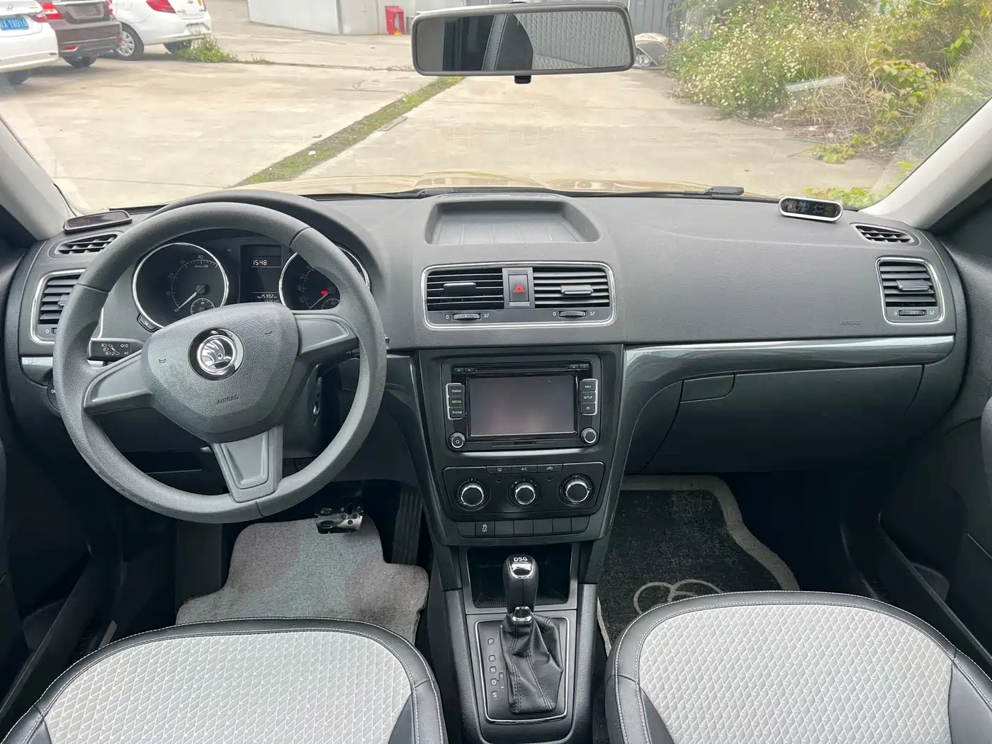 Škoda Yeti 2016 1.4TSI DSG Forward Edition фото 7