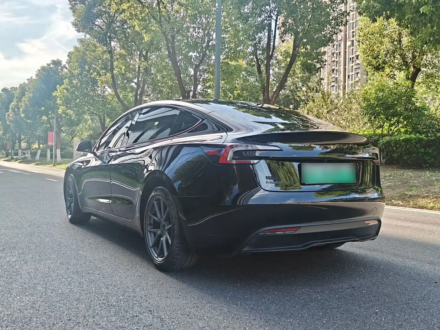 Photo 9 - Tesla Model 3