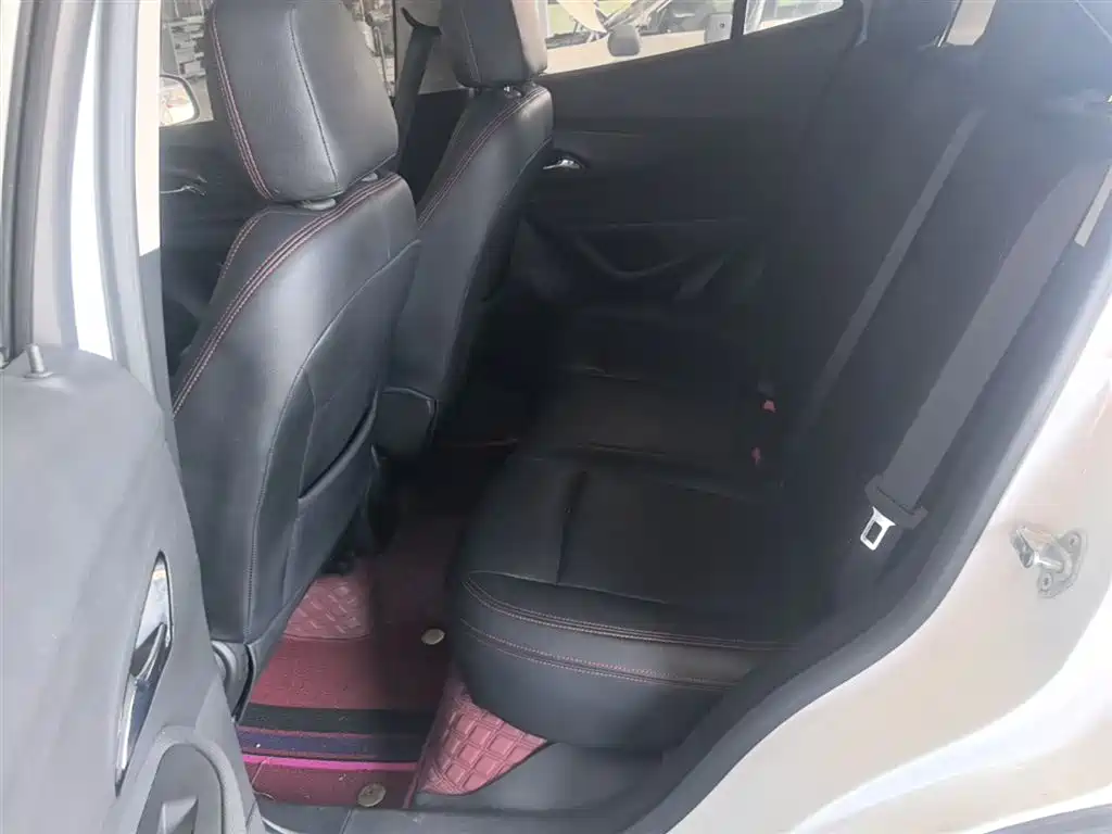 Buick Encore 2017 18T Automatic 2WD Urban Leading фото 17
