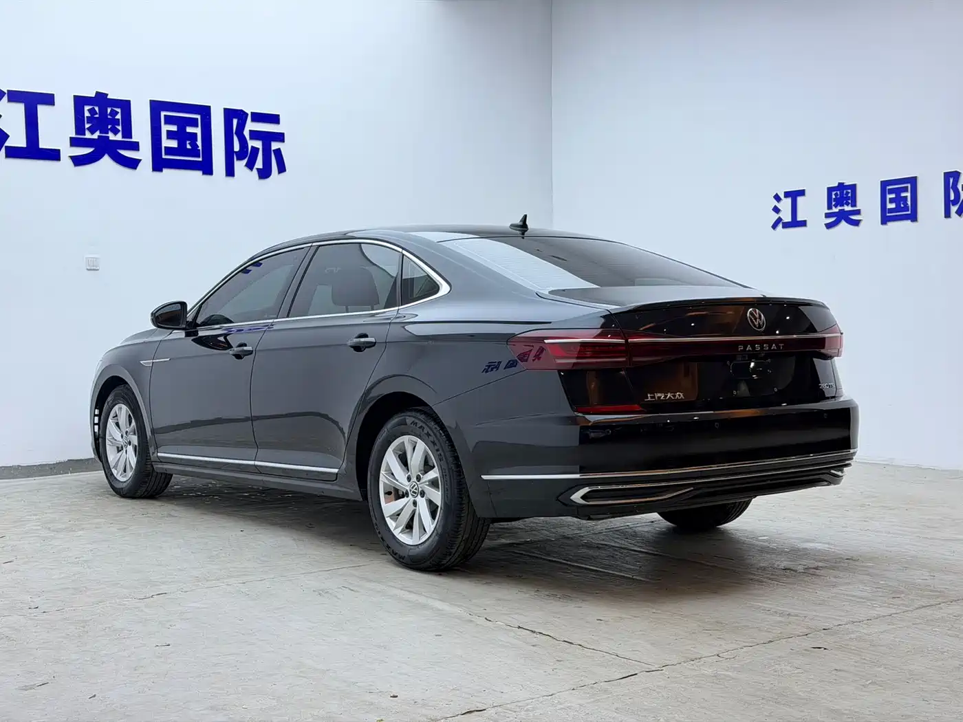 Volkswagen Passat 2023 Facelift 280TSI Business Edition фото 22