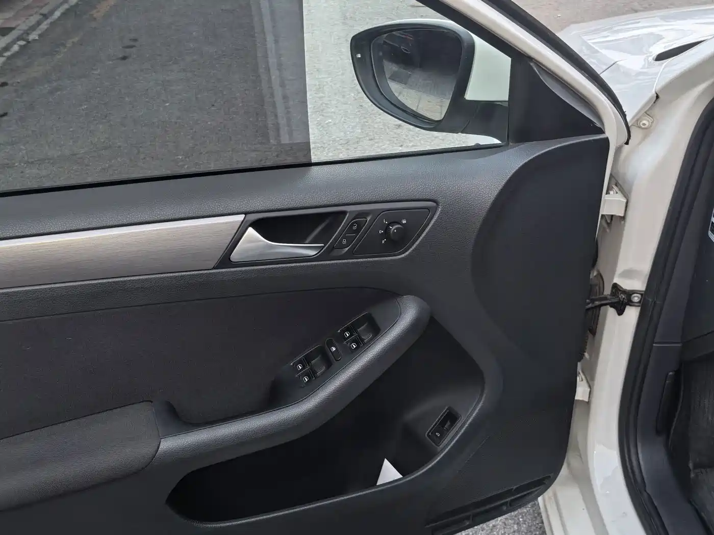 Фото 8 - Volkswagen Sagitar
