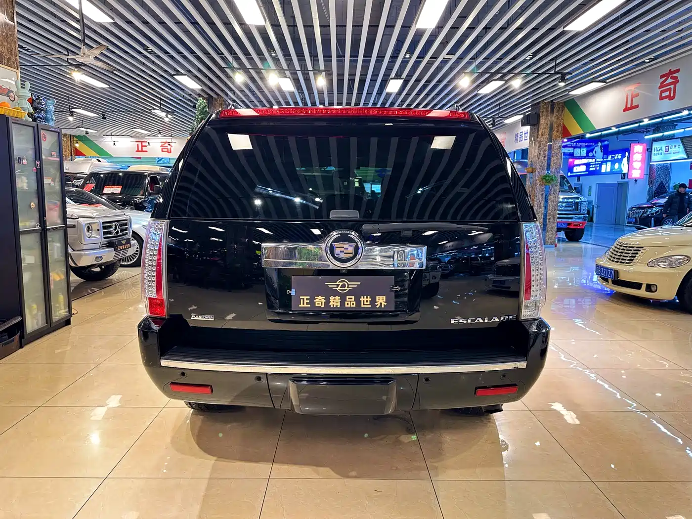 Cadillac Escalade 2008 6.2 AWD фото 6