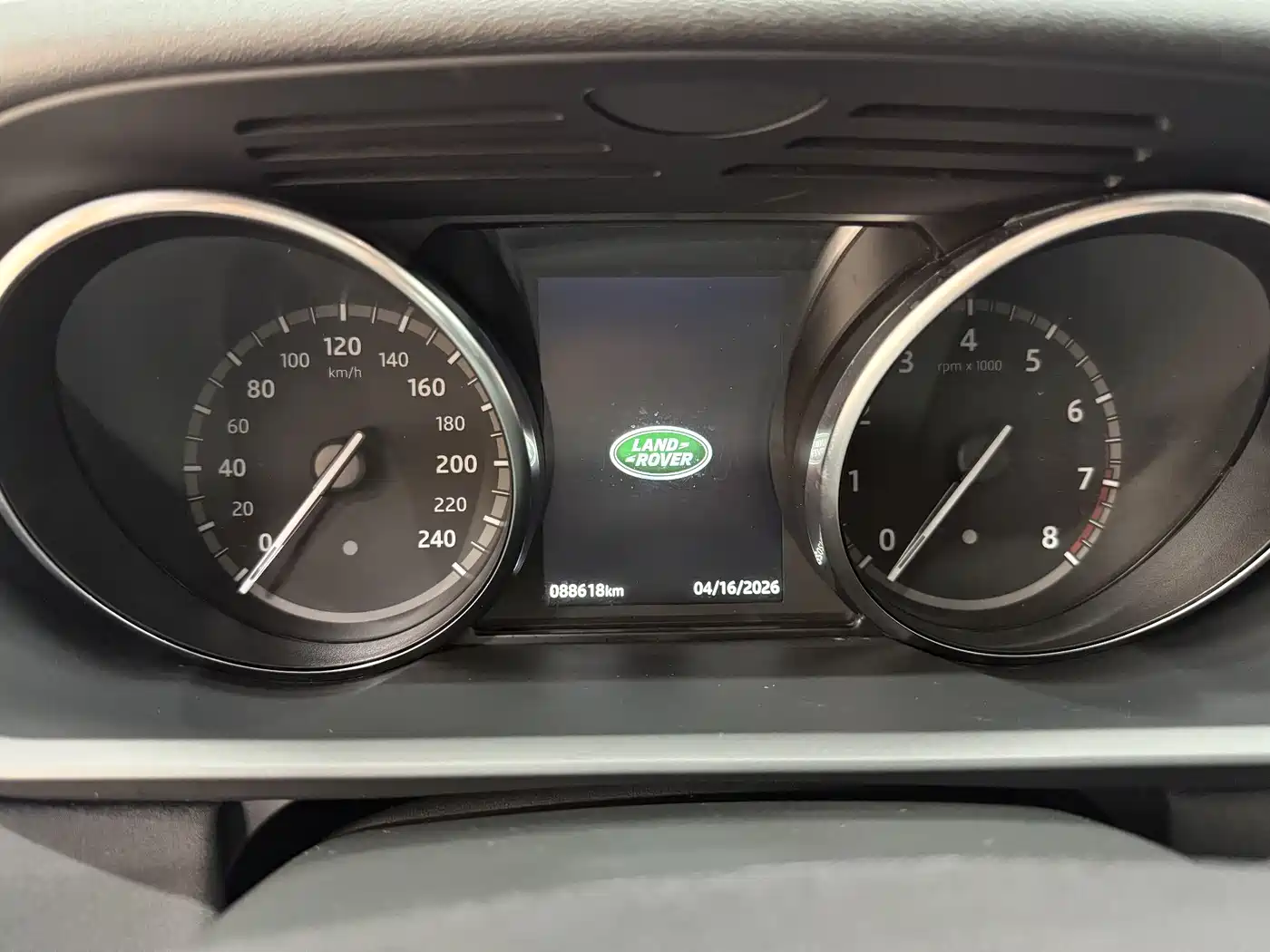 Land Rover Discovery 2019 3.0 SC V6 SE фото 19
