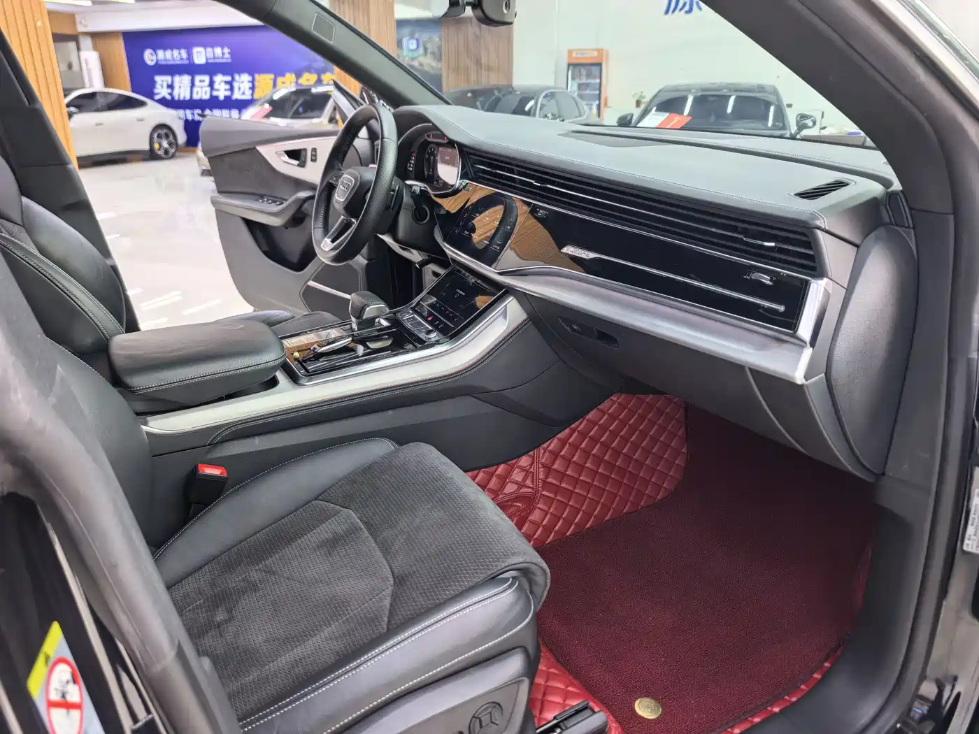 Audi Q8 2019 Model 55 TFSI Premium Dynamic фото 14