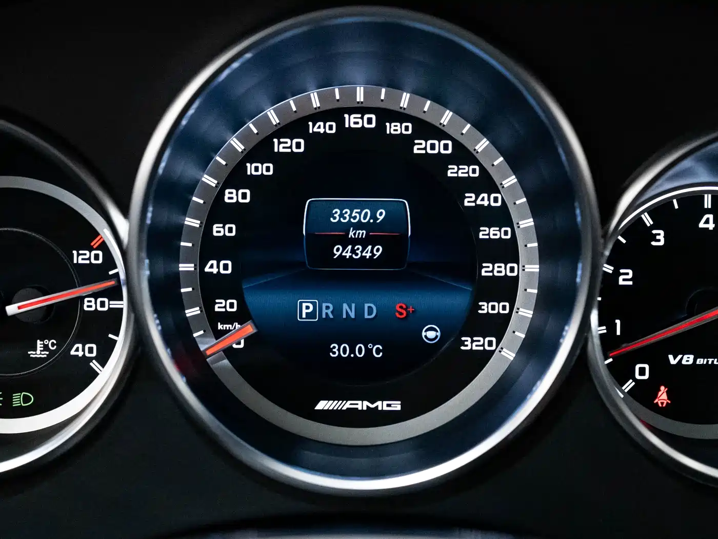 Mercedes-Benz CLS AMG 2015 AMG CLS 63 4MATIC фото 7