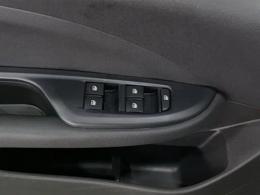 Buick Excelle GT 2018 18T Automatic Elite фото 9