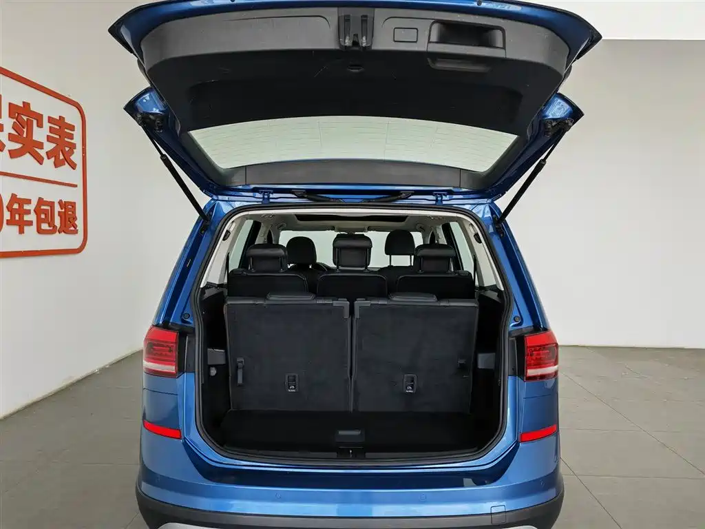 Volkswagen Touran 2018 Touran L 280TSI DSG Frontier Edition 7-Seater China V фото 16