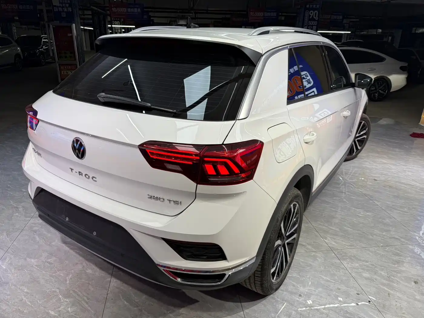 Volkswagen T-ROC 2021 280TSI DSG 2WD Luxury Connected фото 4