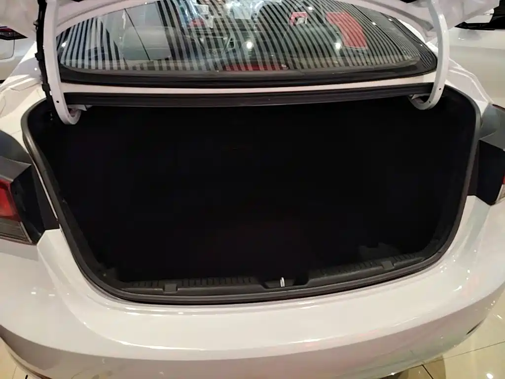 Hyundai Langdong 2017 2016 1.6L Automatic Premium Edition