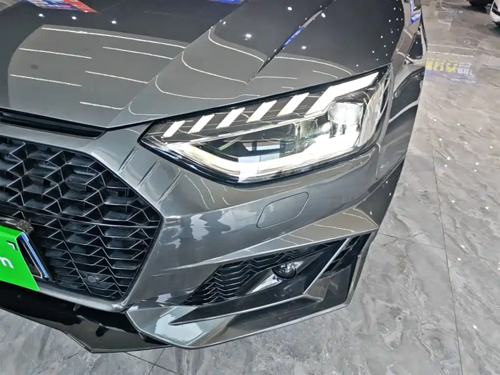 Audi A4L 2020 40 TFSI quattro Luxury Dynamic фото 24