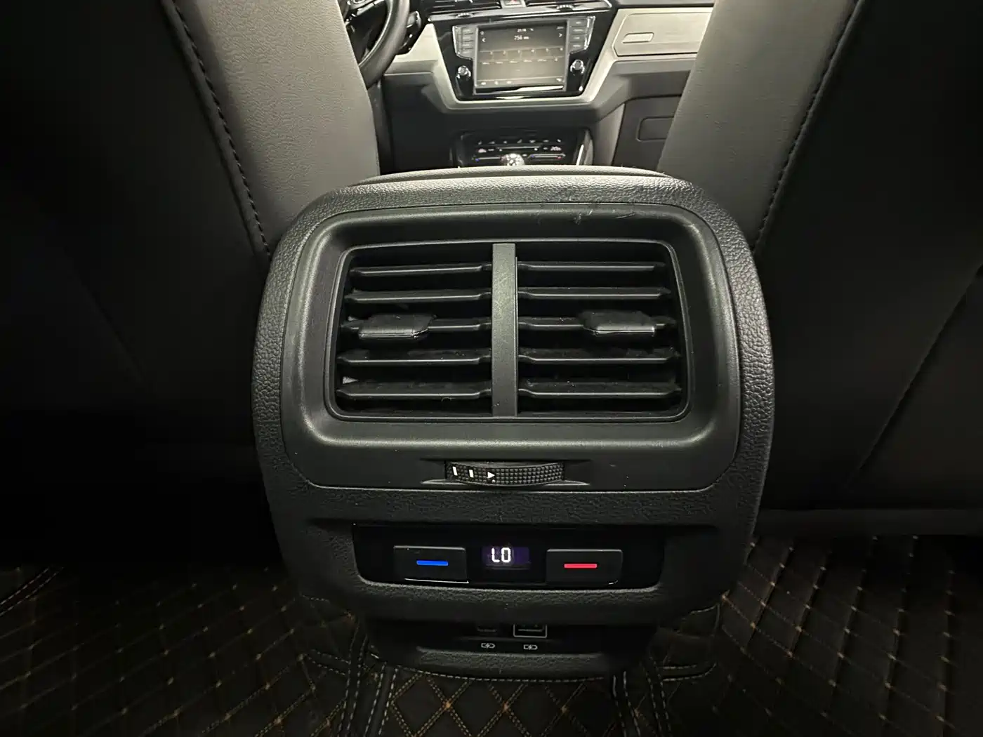 Volkswagen Touran 2022 2021 Touran L 280TSI DSG Cross Luxury 7-Seater