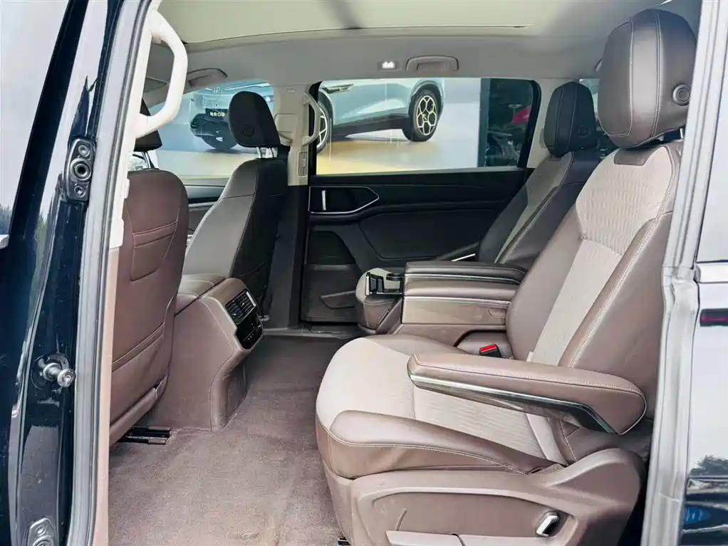 Volkswagen Viloran 2023 330TSI Business Edition фото 6
