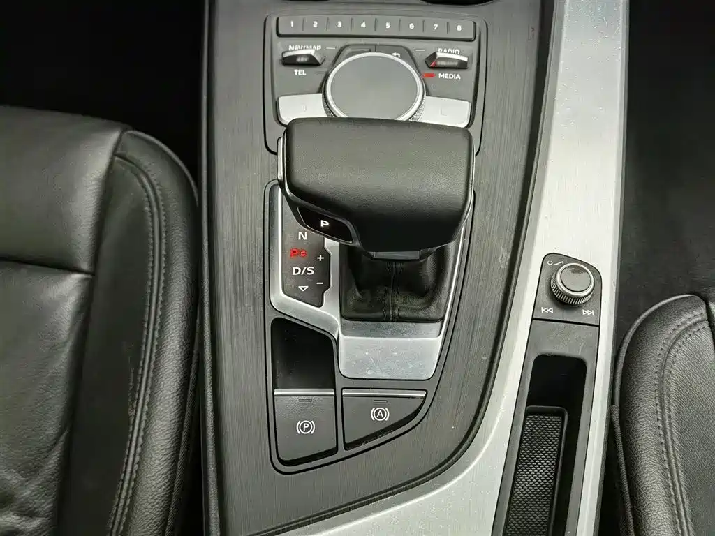 Audi A4L 2019 40 TFSI Fashion (China VI) фото 13