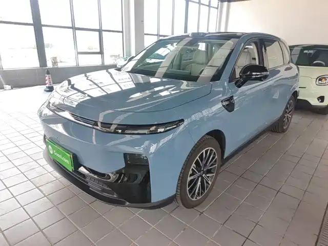 Leapmotor B10 2025