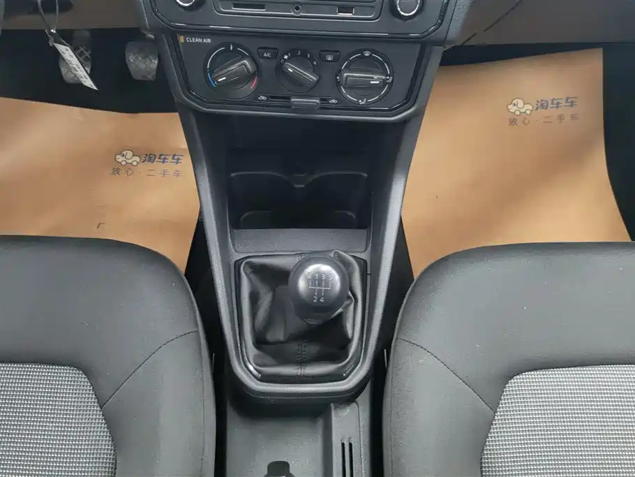 Volkswagen Jetta 2017 1.4L Manual Fashion фото 16
