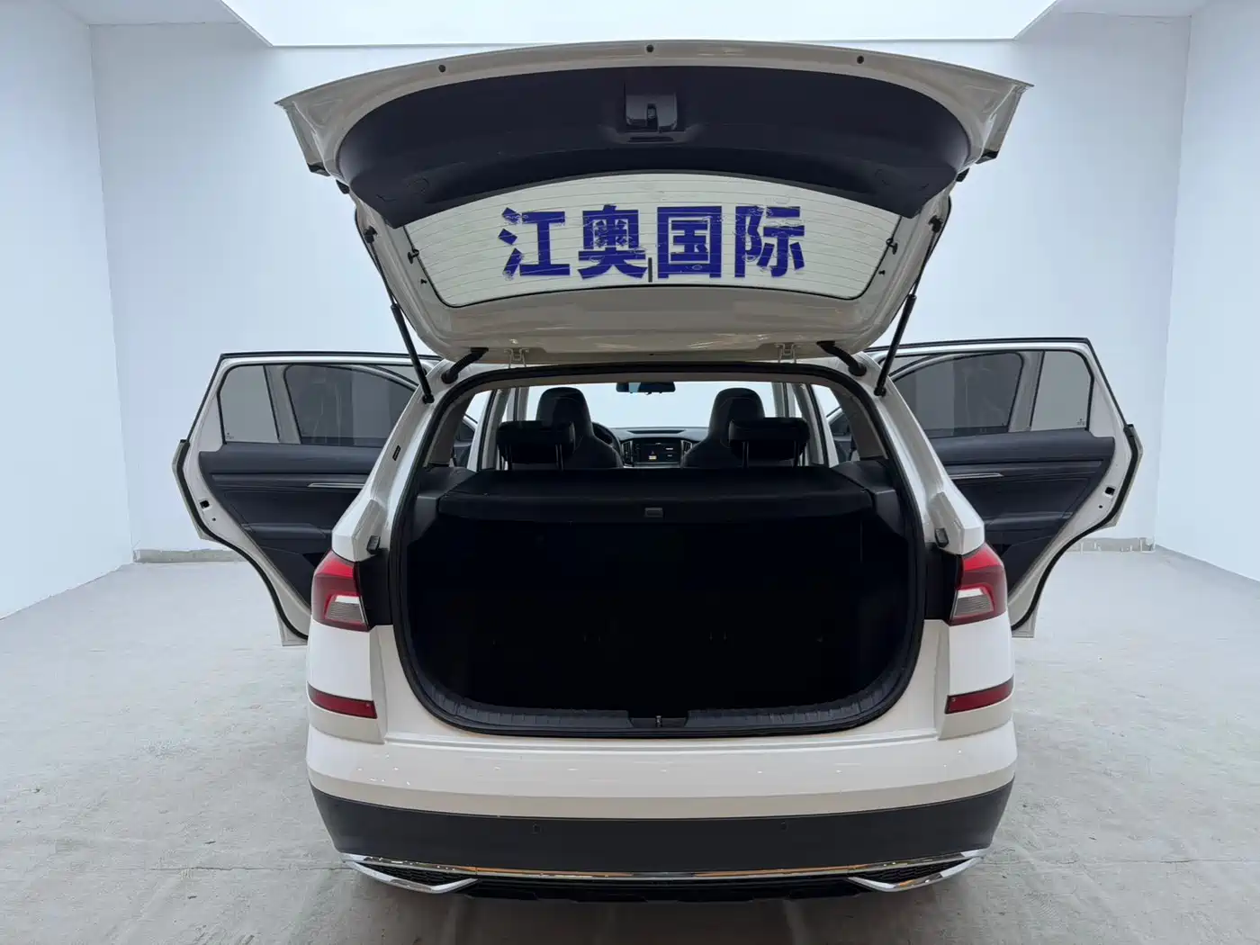 Škoda Kamiq 2022 1.5L Automatic Comfort Edition фото 21