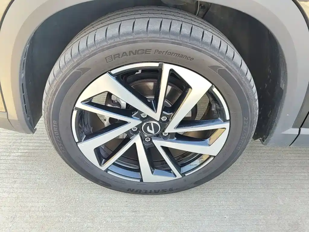 Jetta VS8 2026 2025 Base