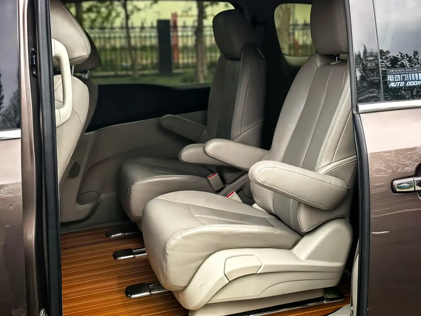 Buick GL8 2021 Land Business Class 652T Comfort фото 12