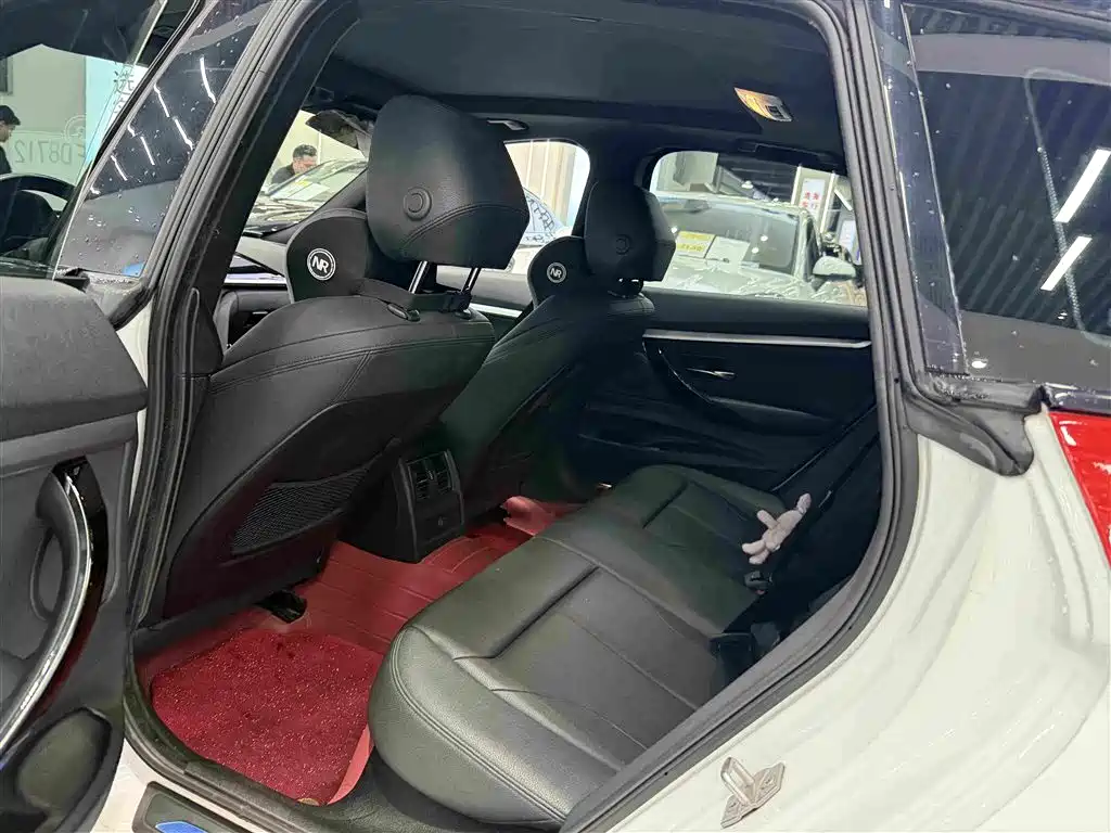 BMW 3 Series GT 2021 2020 320i M Sport Package