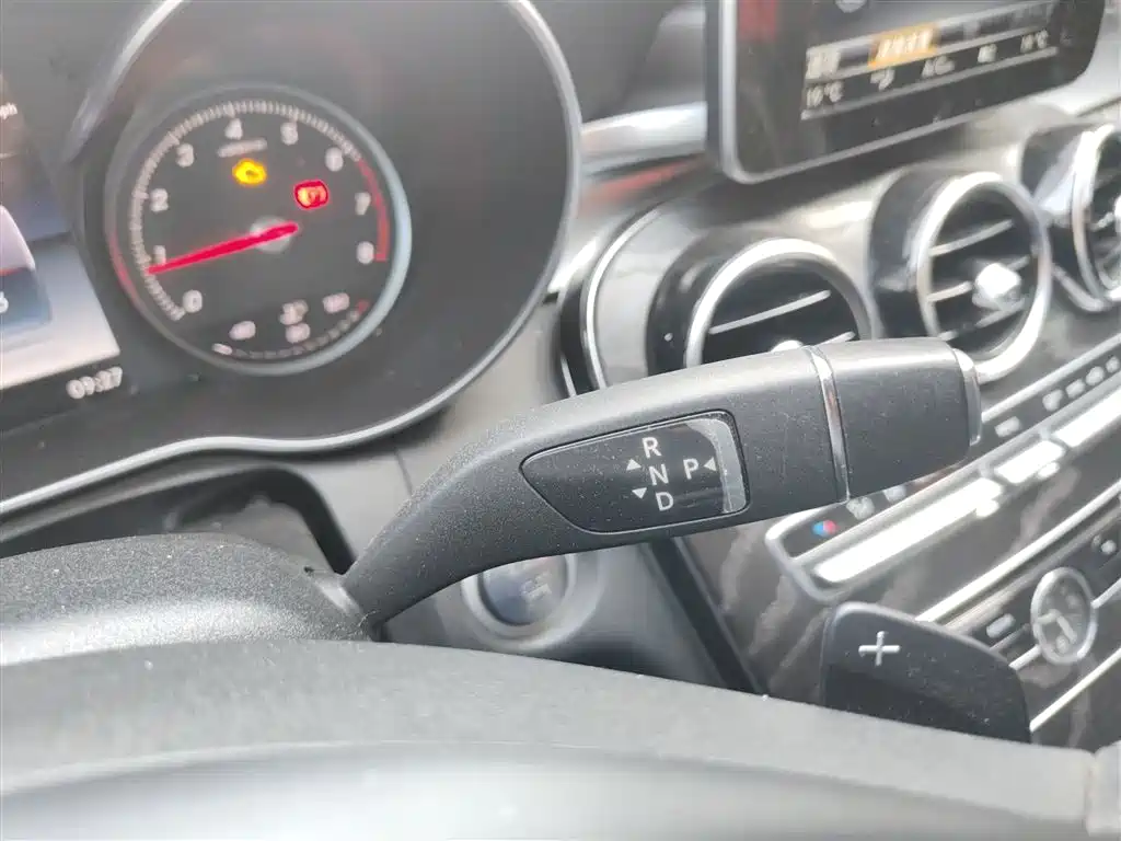 Mercedes-Benz C-Class 2016 C 200 L Sport фото 7
