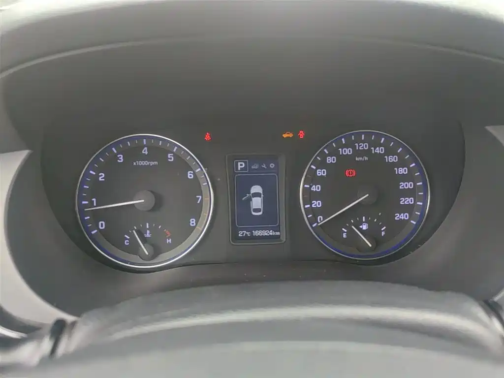 Hyundai Mistra 2016 1.8L Auto Premium DLX фото 18