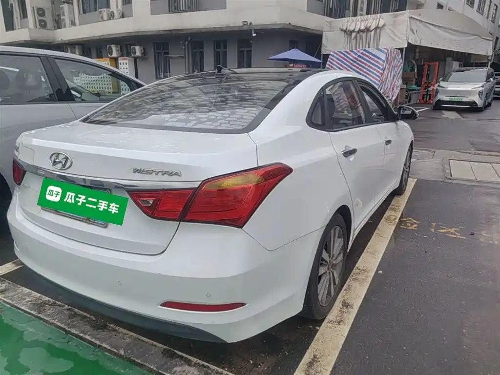 Hyundai Mistra 2016 1.8L Auto Premium DLX фото 12
