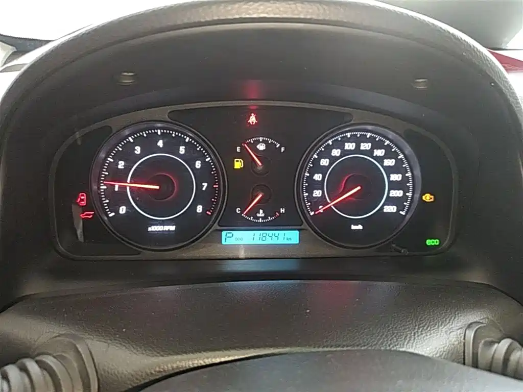 Chevrolet Captiva 2014 2.4L 2WD Urban 7-seater фото 12