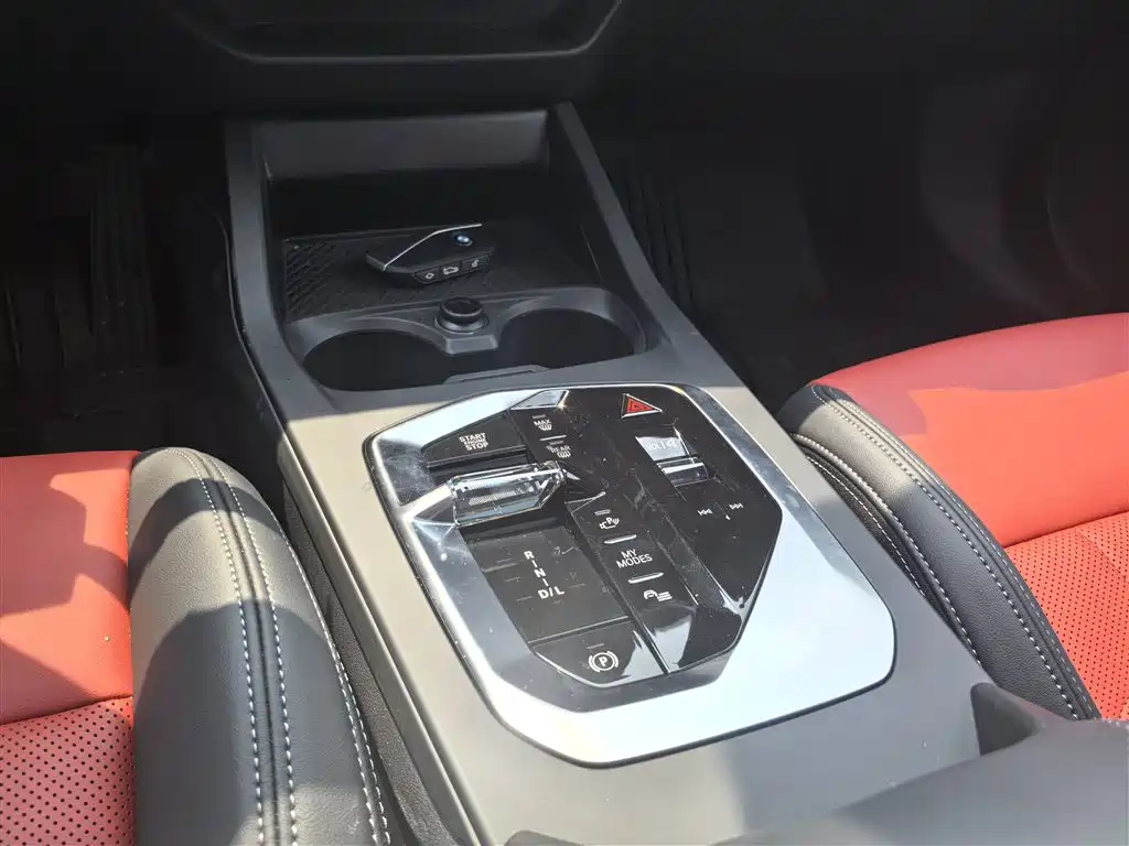 BMW 2 Series 2025 225L M Sport Moonlight Package фото 7