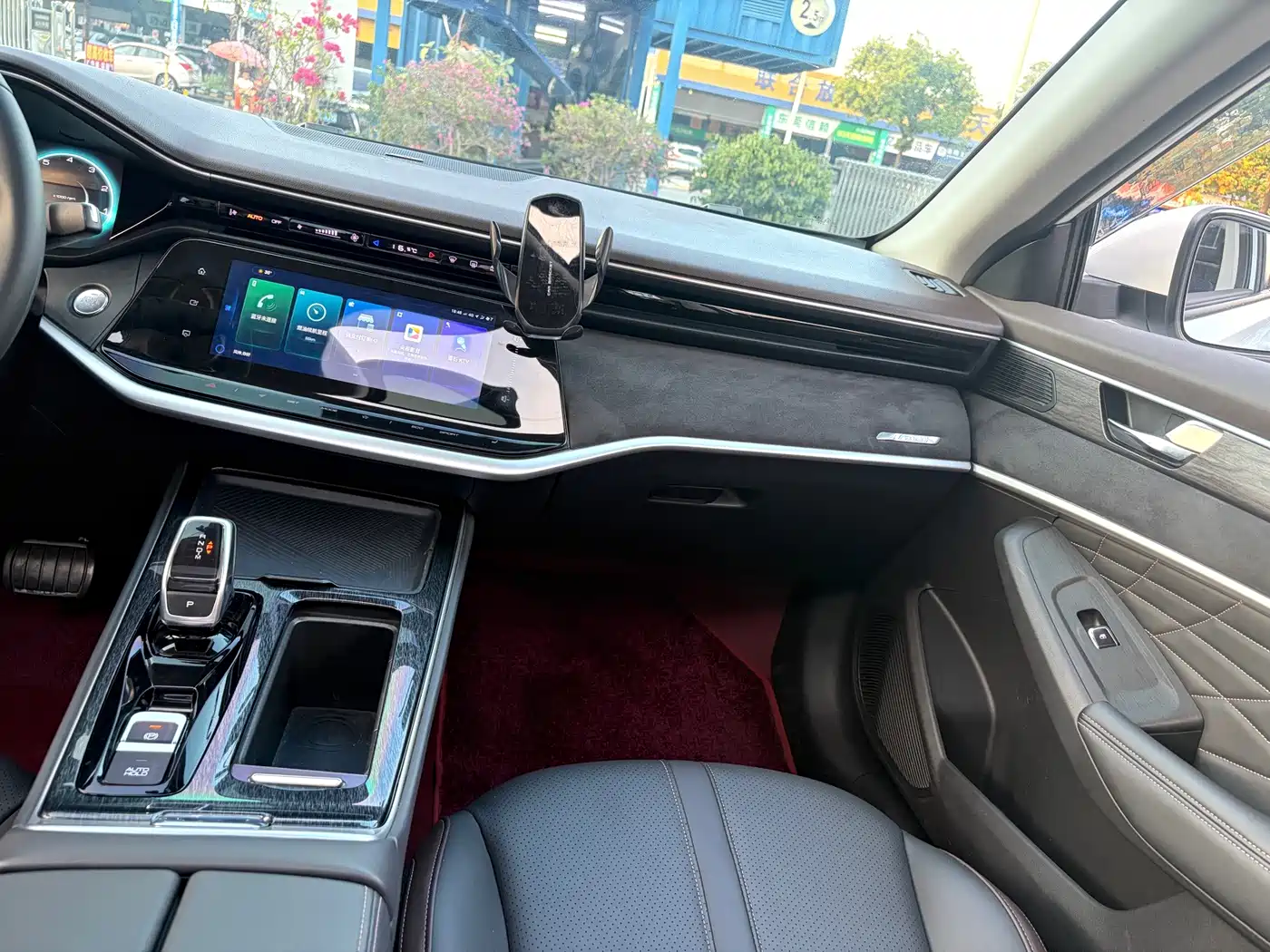 Dongfeng Aeolus Yixuan MAX 2022 2021 1.5T Super Cool Dad Edition