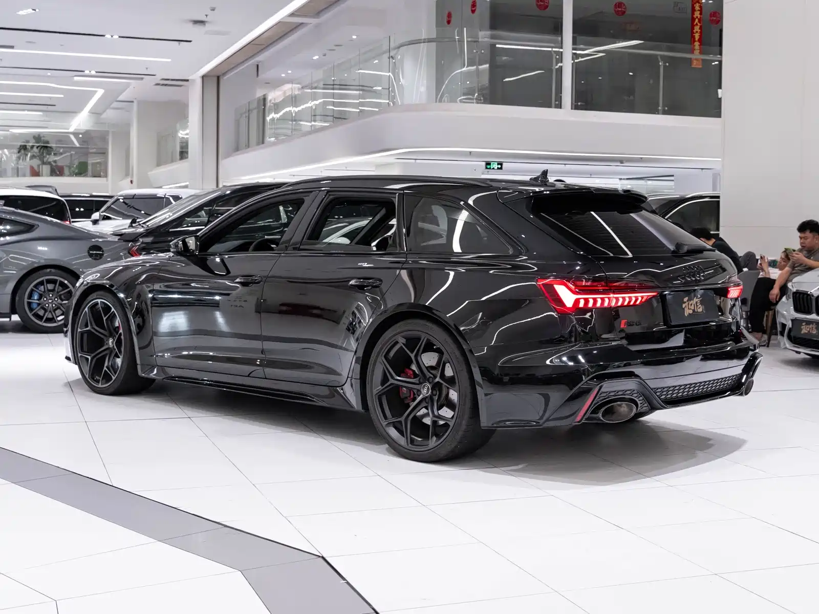 Photo 5 - Audi RS 6