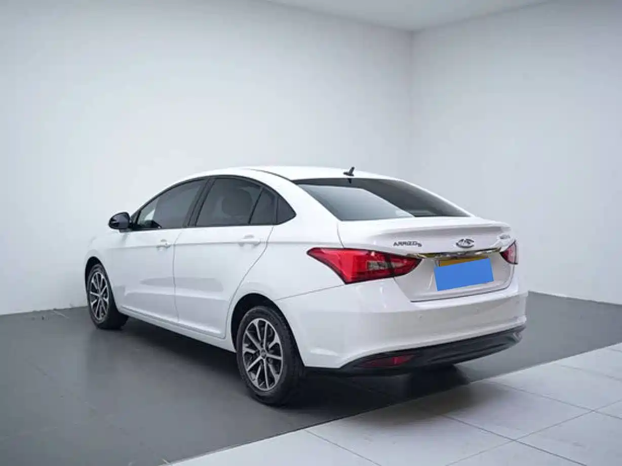 CHERY ARRIZO 5