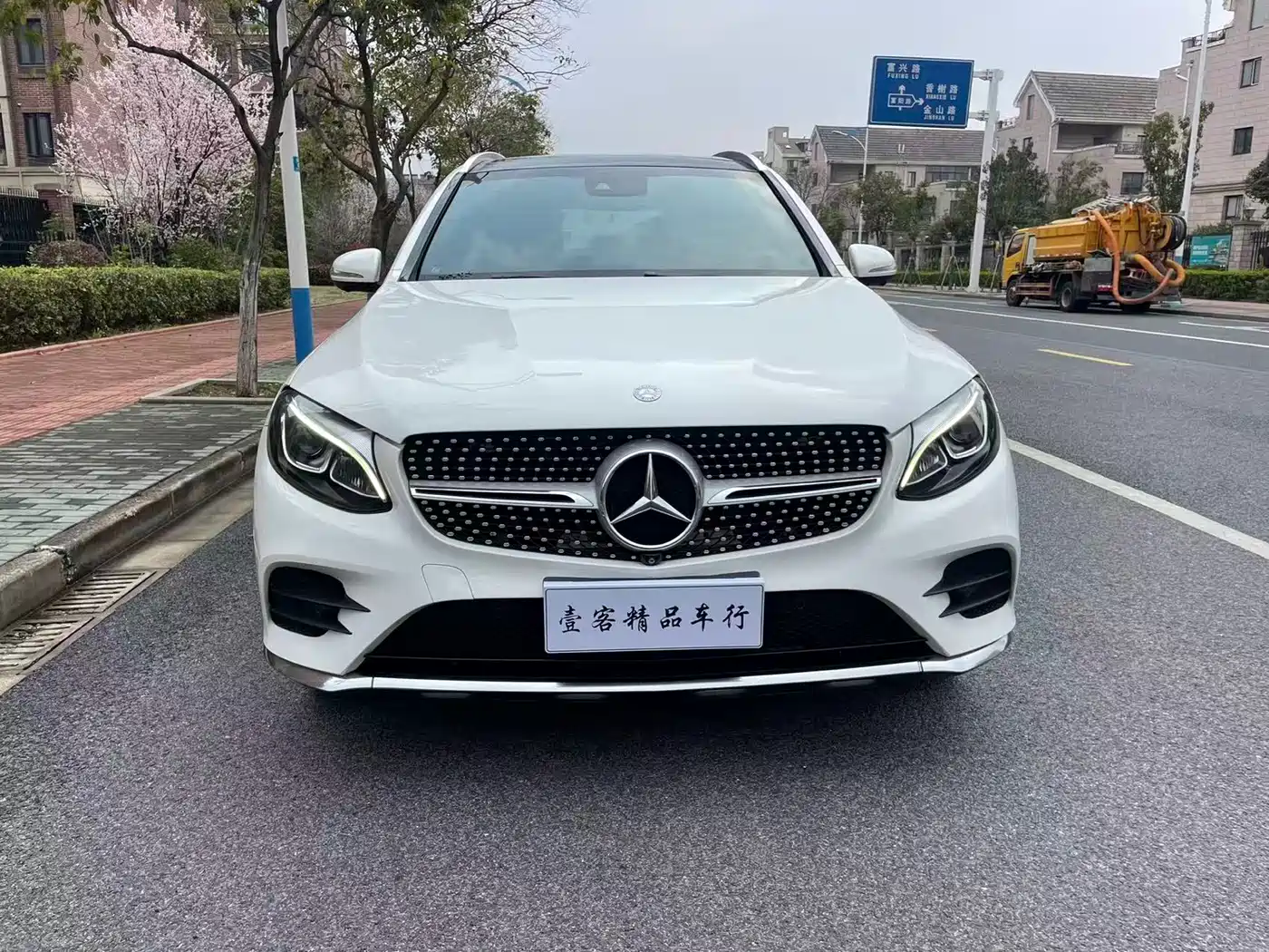 Mercedes-Benz GLC 2016 GLC 260 4MATIC Luxury фото 2