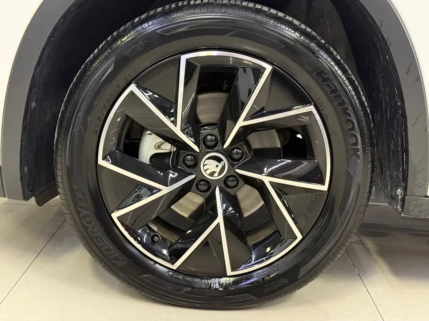 Škoda Kamiq 2021 GT 1.5L Automatic Flagship Edition фото 20