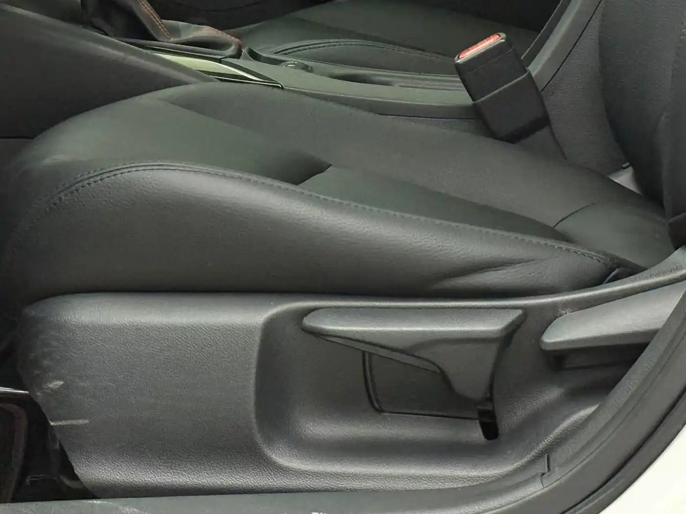Toyota Corolla 2021 1.2T S-CVT Elite PLUS Edition фото 16