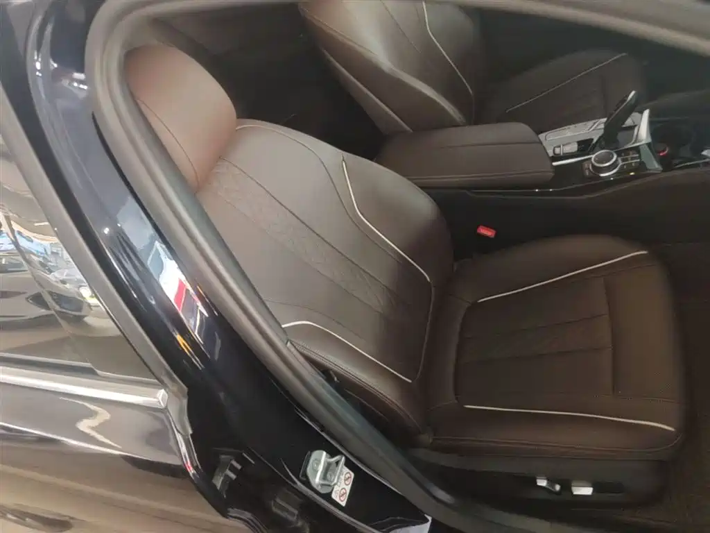 BMW 5 Series 2022 Facelift 525Li M Sport Package фото 25