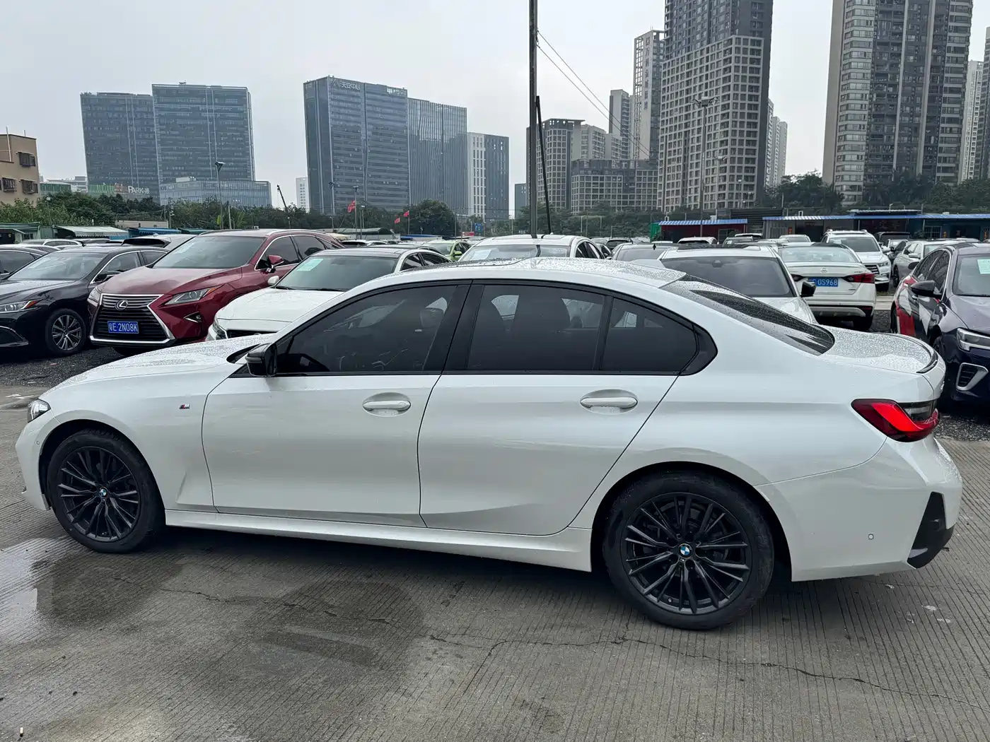 BMW 3 Series 2023 325i M Sport Black Night Package фото 8