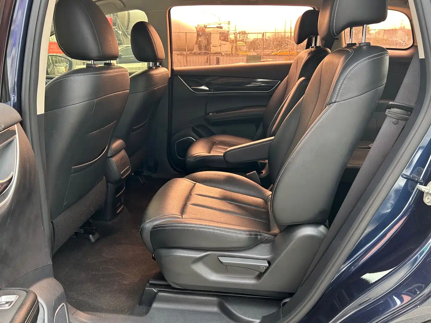 BYD Song MAX 2018 1.5T Auto Smart Connected Elite 6-Seater фото 9