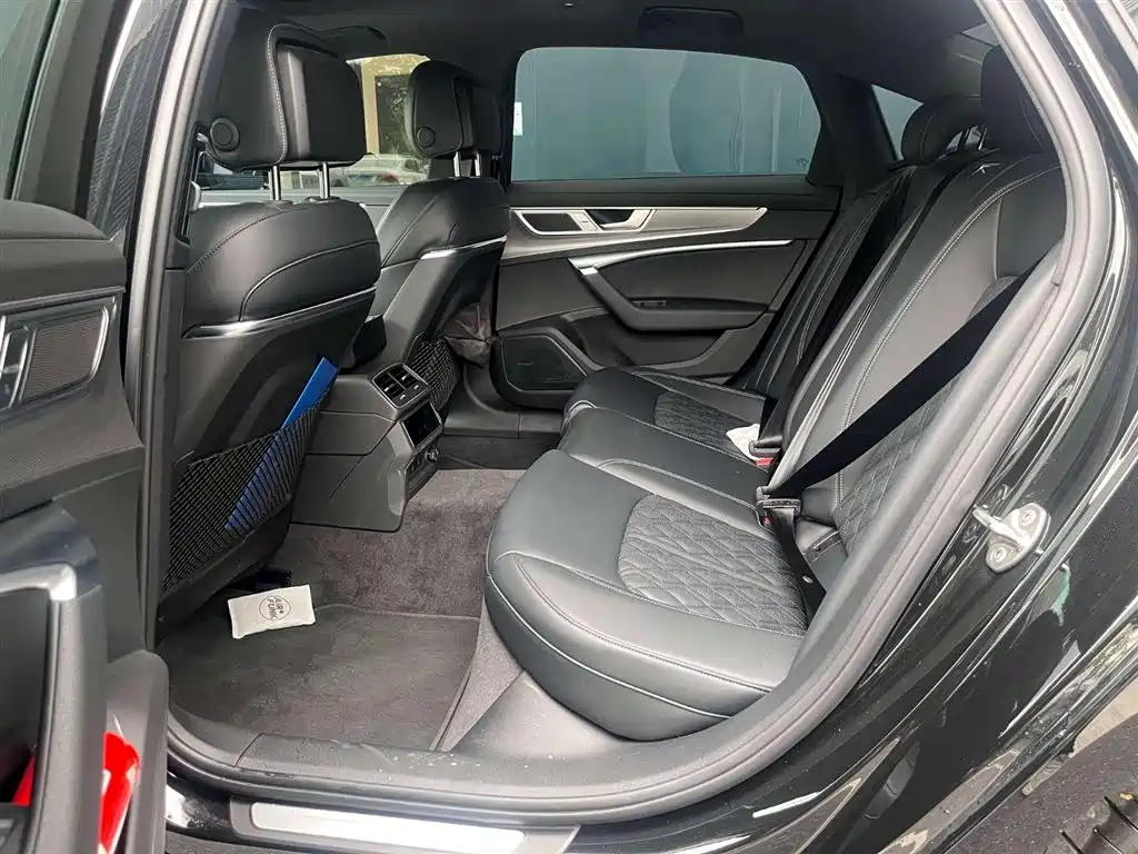 Audi A6L 2025 45 TFSI Premium Sport фото 8