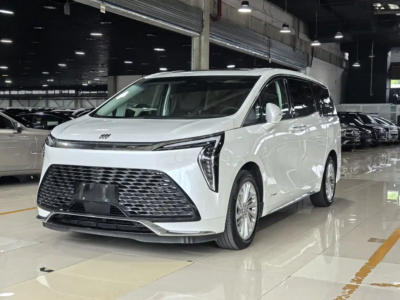 Buick Century 2025 2.0T 6-Seater World Edition