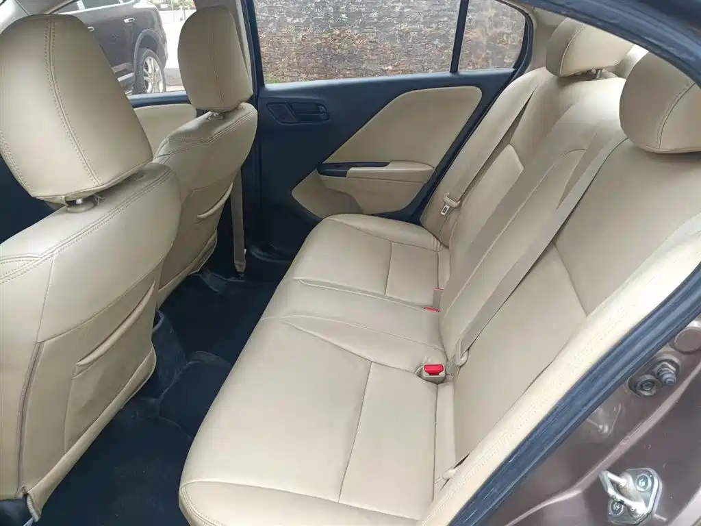Honda Greiz 2017 2016 1.5L CVT Classic Edition