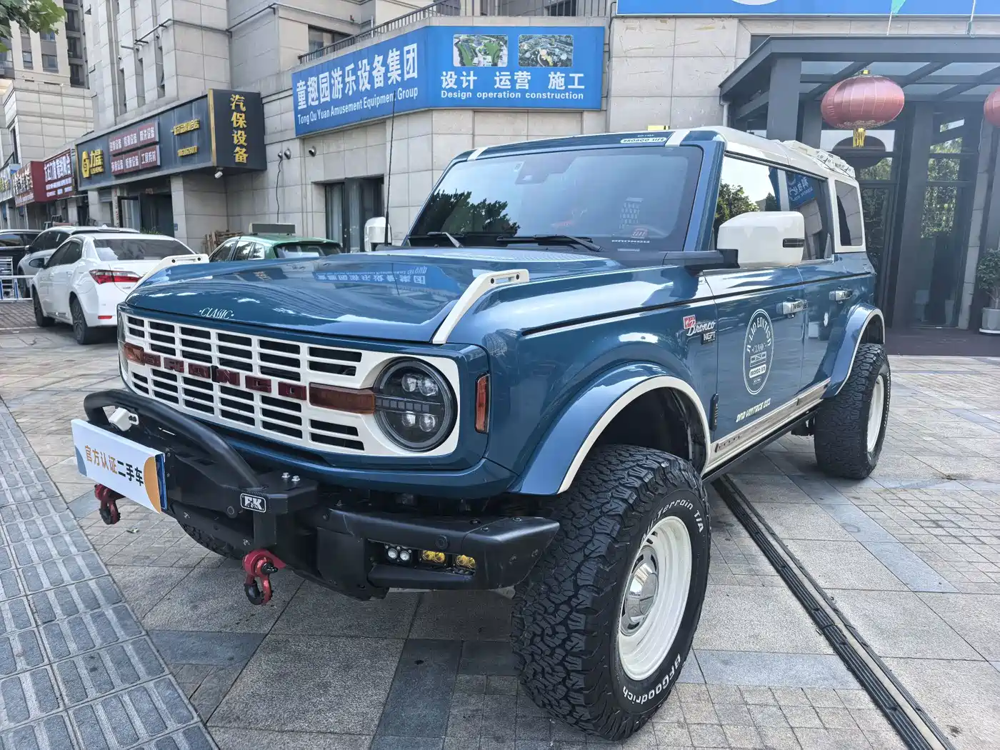 Ford Bronco (Import)