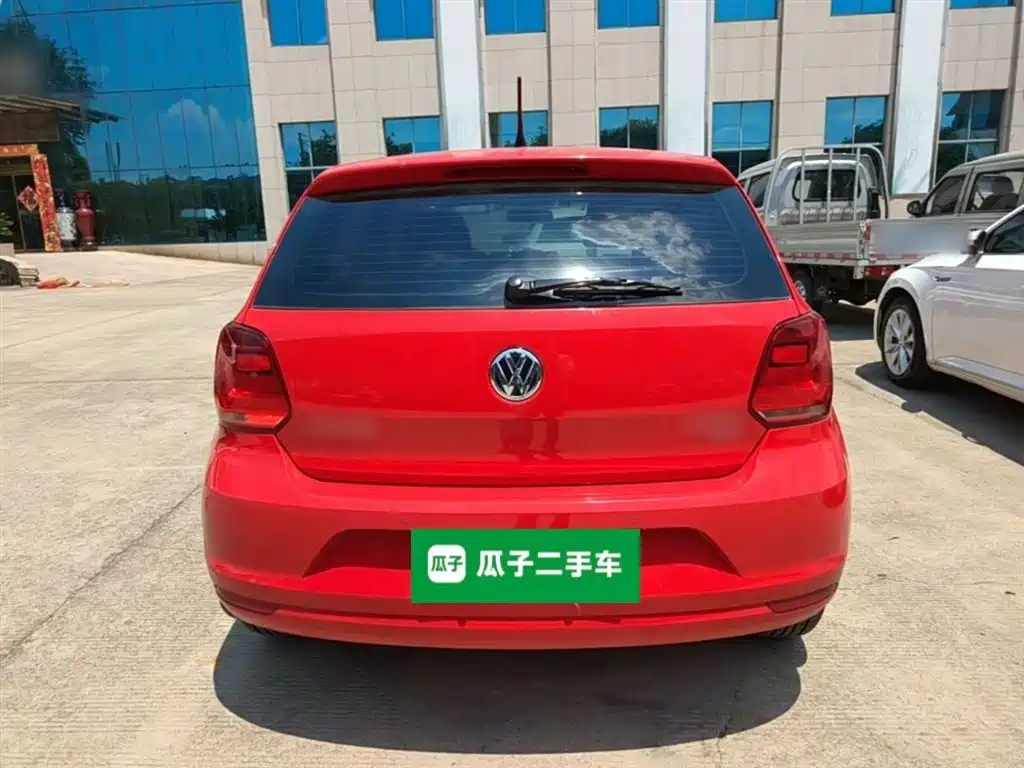 Volkswagen Polo 2016 1.6L Automatic Comfort фото 6
